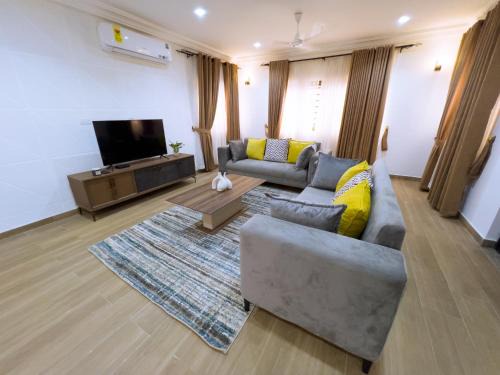Prampram Apartment | Spacious 3 Bedroom Apartment in Tema, Accra, Ghana