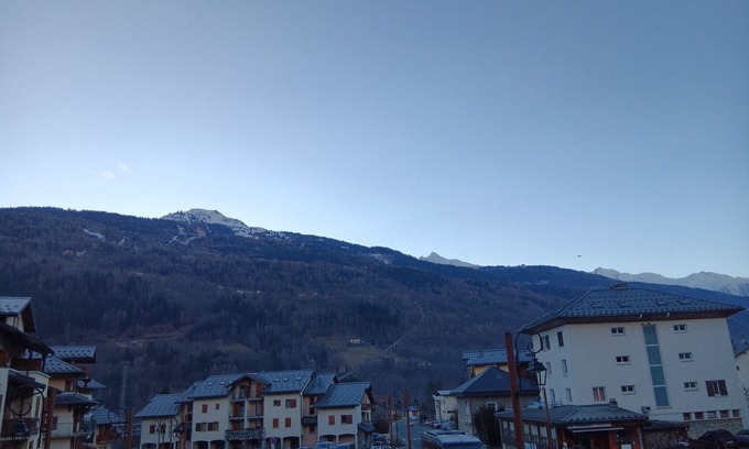 Bourg-Saint-Maurice Apartment | Spacious 3-Room Apartment with Mountain View, Near Funicular, Sleeps 6