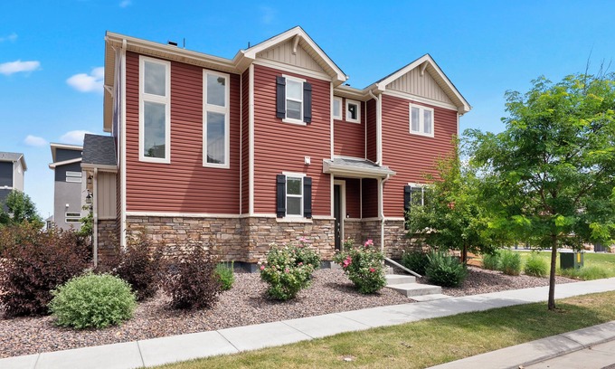 Commerce City House | Spacious 4BR Exec Home - Near DIA & Medical Center