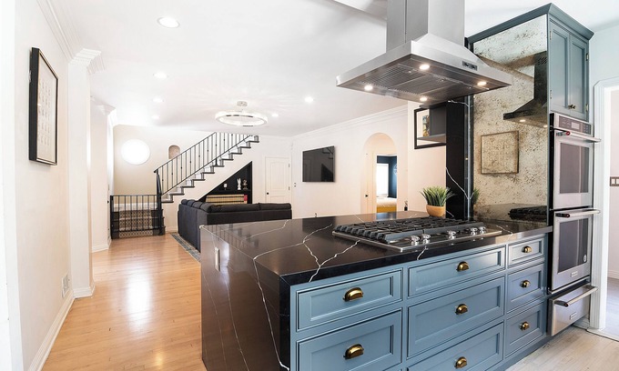 Beverlywood Villa | Spacious 6-Bedroom LA Villa with Backyard, Fire Pit, and Kids' Playground
