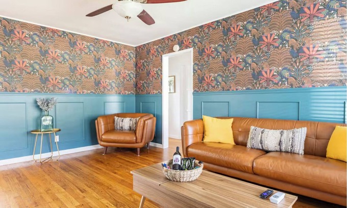 Fairmount Park House | Spacious and Remodeled 3 Bedroom House with Large Kitchen and Enclosed Yards!