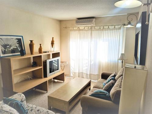 Isla Cristina Apartment | Spacious Apartment in Isla Cristina near Beaches, 115 m²