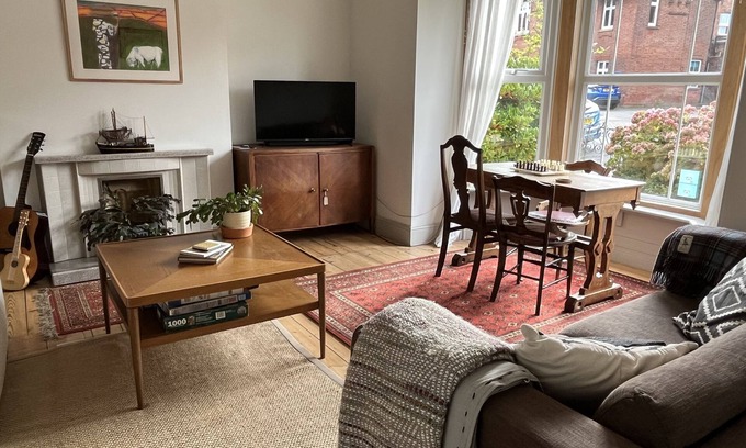 Sheringham Apartment | Spacious home, moments from beach/shops. Private parking, garden. Pet friendly.