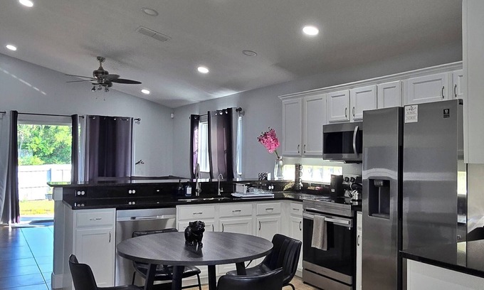 Orlando House | Spacious Home, Near UCF, Sleeps 6