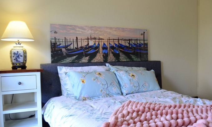 Mount Clear House | Spacious house for large family-close to Sovereign Hill @Mount Clear
