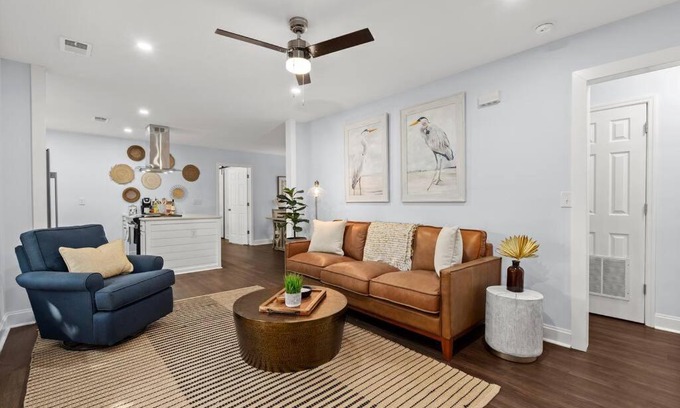 North Charleston House | Spacious Indigo BoHo bungalow in N. CHS