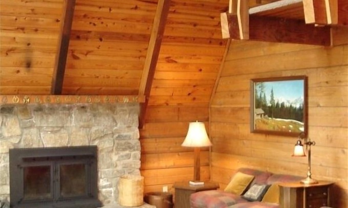 Deep Gap Ski Chalet | Spacious Mountain Cabin in Gated Community