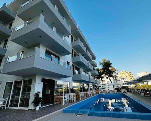 Kodrra Apartment | Spacious New Apartment at a Seaside Residence Sarande