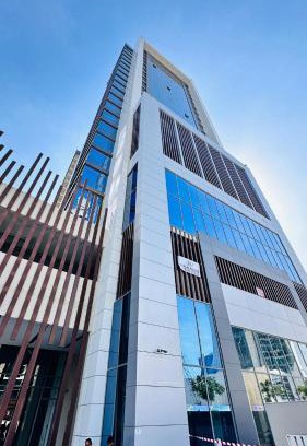 Business Bay House | Spacious Studio Apartment Canal View Business Bay by Belvilla
