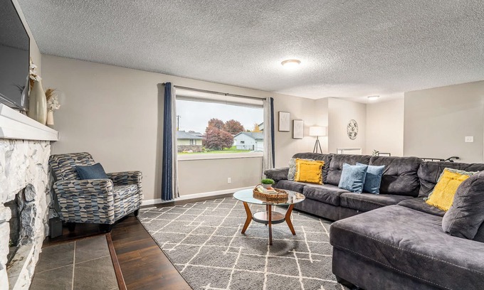 Spokane Valley House | Spacious Valley Home I Perfect for Families