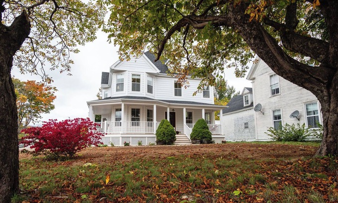 Mabou House | Spacious Victorian Mansion in the heart of picturesque Mabou town.