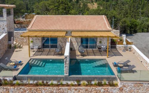 Skinaria Villa | Spartia Suites - Brand New Seaview Suites!