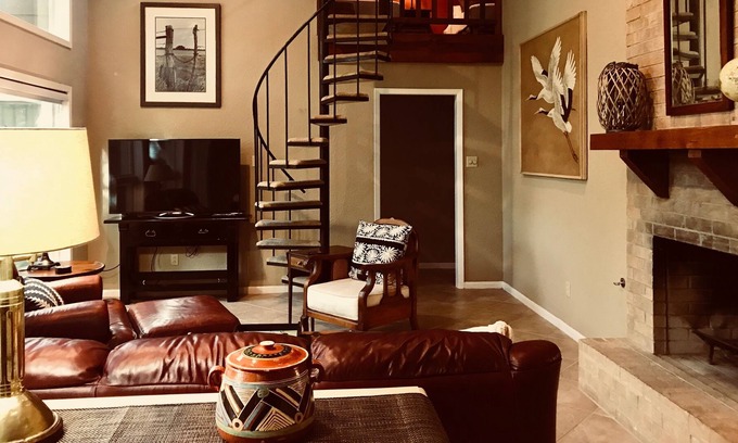 Southwood Valley House | Spectacular New Aggieland Short Term Rental Offered!