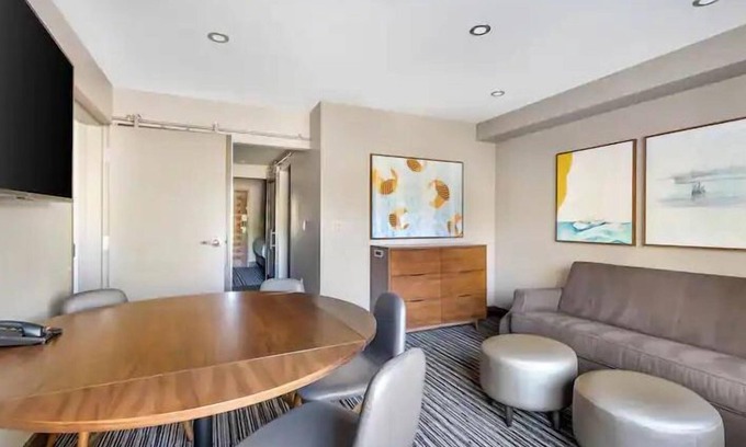 South Lake Tahoe Apartment | Spend Christmas week across from Heavenly Valley, sleeps 6 in South Lake Tahoe