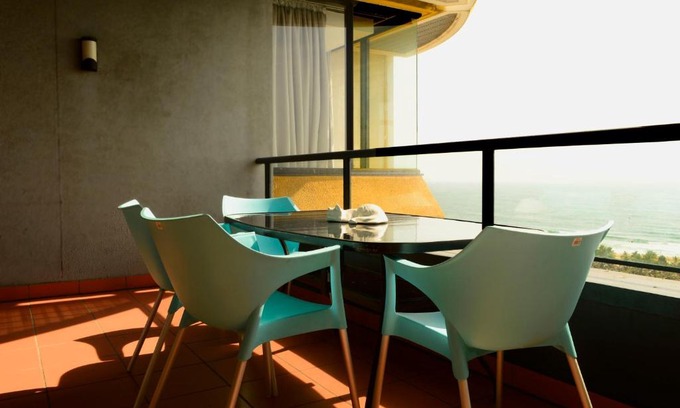 Durban Point Apartment | Spinnaker 201