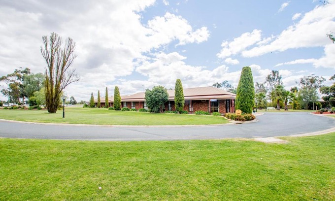 Moama Hotel | Sportslander Motor Inn