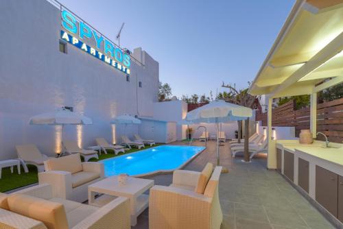 Kalamaki Apartment | Spyros Apartments with Pool