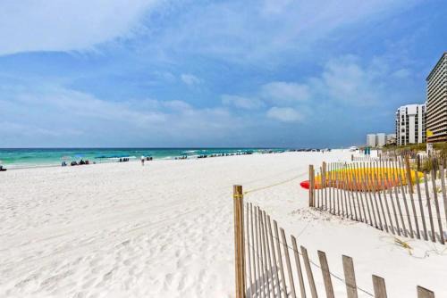Destin House | St. Martin Beachwalk Villas 423