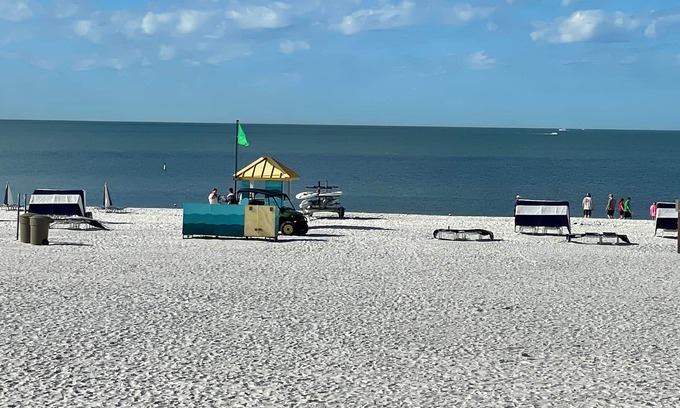 St. Pete Beach Hotel | Standard Boulevard View with 2 Double Beds