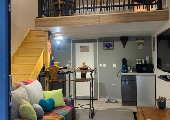 Le Thor Bed & Breakfast | Standing duplex FULL Equipements idéal moyen séjours