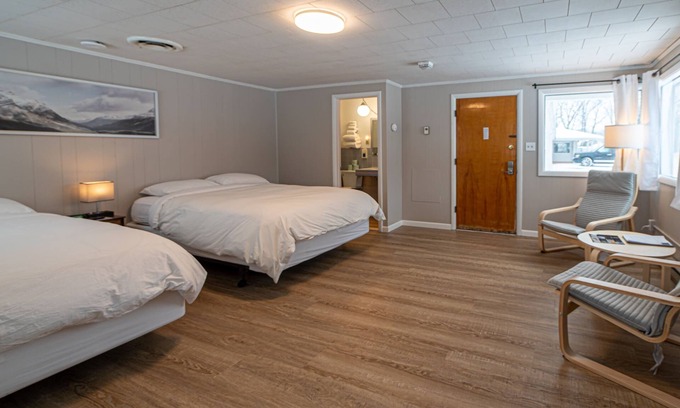 Indian River Apartment | Star Gate Room 12 Indian River, MI