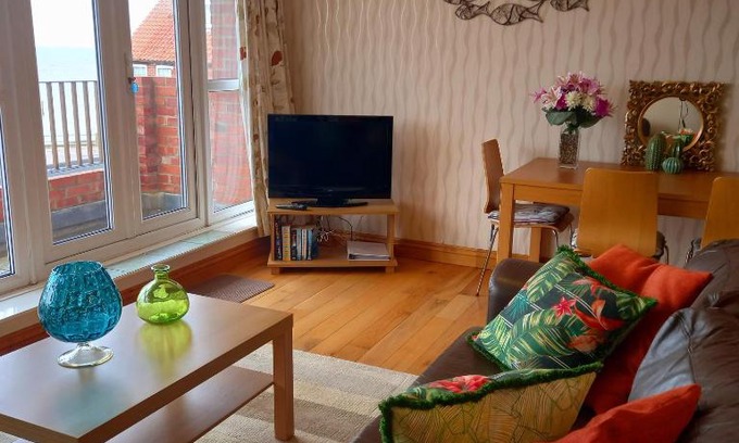 Sheringham House | Starry Seaview