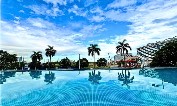 Paranaque Resort | Stay Beside Mall of Asia Walk & Explore