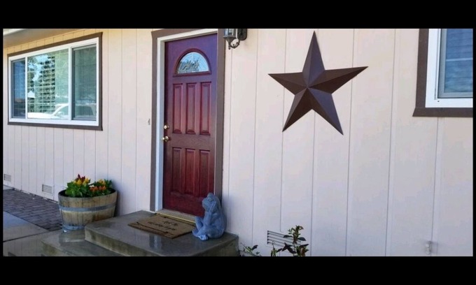 Paso Robles House | STAY IN PARADISE MINUTES AWAY FROM WINERIES