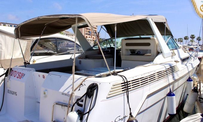 Golfe Juan Boat Rental | Stay on a calm and simple yacht