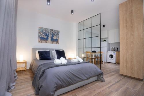 Neapolis Apartment | STAY Zen Studio