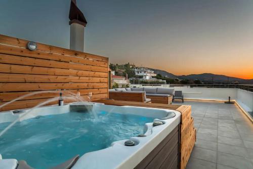 Agia Pelagia Apartment | Stelianas House Top Floor Apartment with Private Jacuzzi