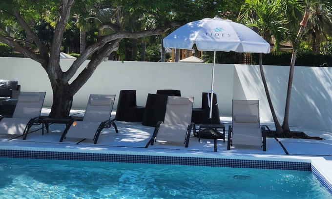 Grace Bay Villa | Steps from Grace Bay Beach with Private Wading Pool