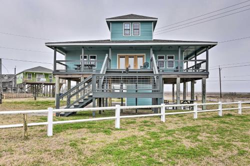 Freeport House | Steps to Surfside Beach Idyllic Gulf Coast Escape