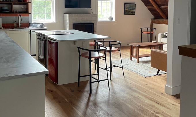 Prince Edward House | Stillwood Loft: rustic/modern barn apartment