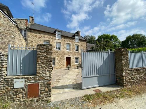 Le Minihic-sur-Rance House | Stone House in Brittany near Rance River
