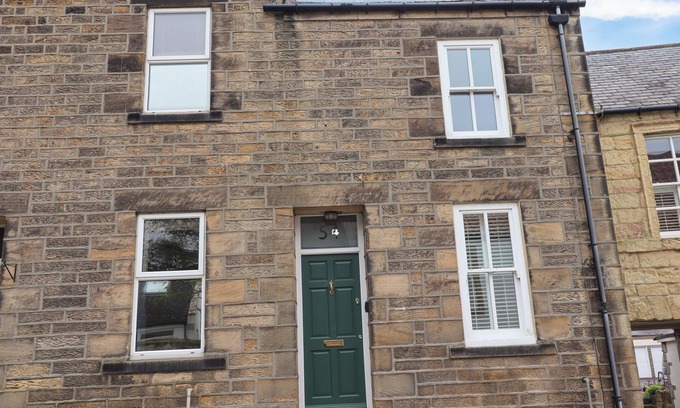 Alnmouth Cottage | STRANDLINE, pet friendly, country holiday cottage in Alnmouth