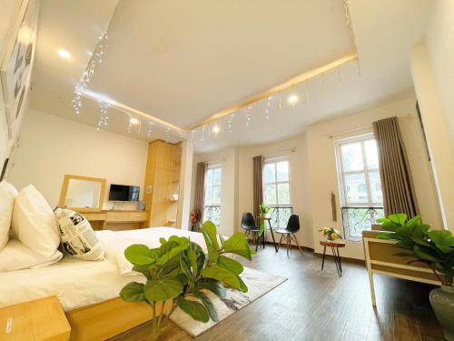 Phuong Hotel | Street View Hotel & Apartment