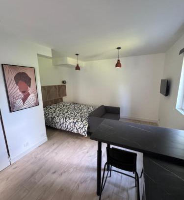 Mont-de-Marsan Apartment | Studio Éloi Ducom - Mont de Marsan