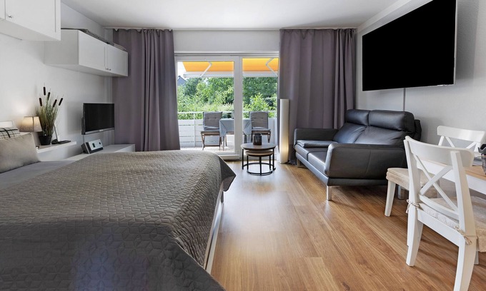 Gaienhofen Apartment | Studio Apartment 'Boutique Apartment Anybody' with Lake View, Balcony and Wi-Fi