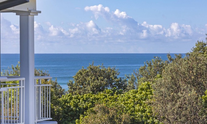 Northern Rivers Apartment | Studio Apartment with Partial Ocean View + WIFI
