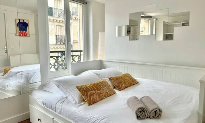 Arsenal Apartment | Studio Central, Hyper Lumineux & vue Dégagée !
