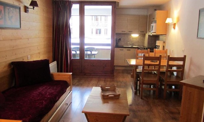 Brides-les-Bains Apartment | Studio Confort 4 Pers. avec Balcon, Parking et Wi-Fi - Brides-les-Bains - FR-1-512-89