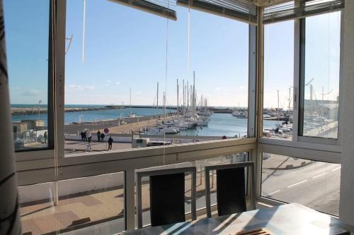 Valras-Plage Apartment | Studio confortable avec vue mer et port