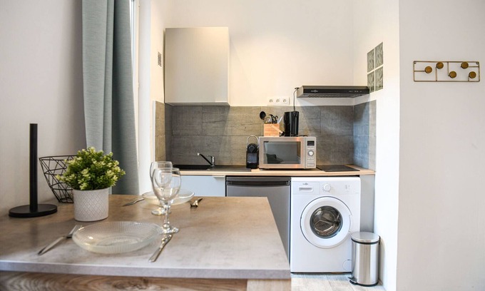 Notre-Dame du Mont Apartment | Studio cosy avec terrasse au coeur de Marseille