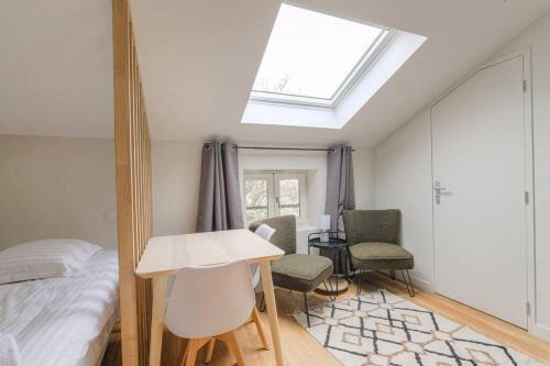 Vassieux - Crepieux Apartment | Studio cosy, climatisé, Caluire-Lyon