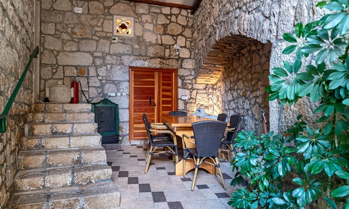 Lastovo Apartment | Studio flat Lastovo (AS-13678-a)