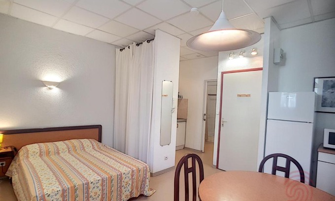 Lamalou-les-Bains Apartment | Studio Lamalou-les-Bains, 1 pièce, 2 personnes - FR-1-451-78