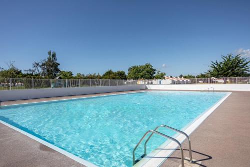 Bretignolles-sur-Mer Apartment | Studio piscine partagée