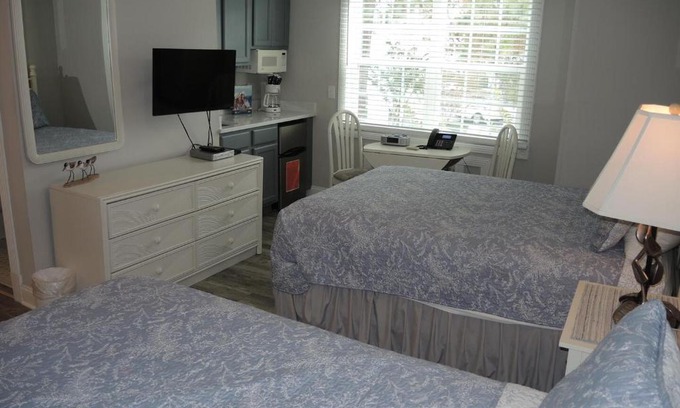 Calabash Apartment | Studio Style Home 308L features Golf