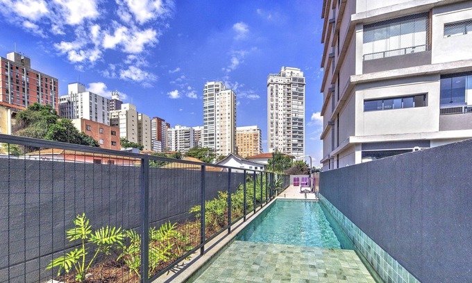 Perdizes Apartment | Studio With Balcony 100m From Puc-pompeia Puq0208